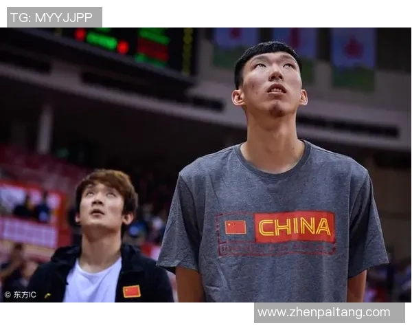 姚明假主席身份引发热议球迷与媒体对其角色的质疑与期待