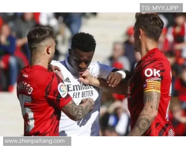 中超激战皇马逆转曼联乌龙球成比赛转折点引发热议