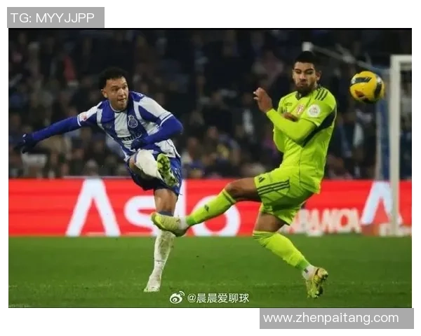 欧联杯精彩对决曼联与波尔图战成平局引发全场热烈反响