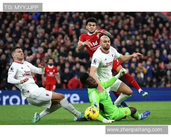 中超精彩对决那不勒斯逆转战胜曼联全场沸腾瞬间回顾